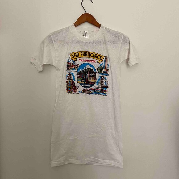 vintage 70s San Francisco California Souvenir Tshirt size small - Picture 1 of 13